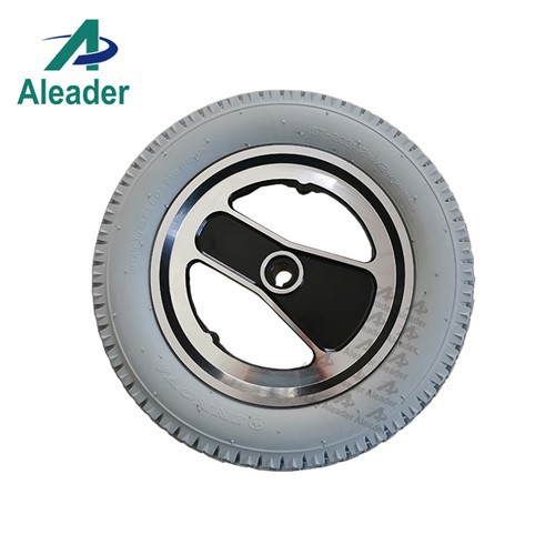 Vahuga täidetud rehvid ja veljed 12,5 tolli